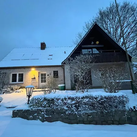Ruhepol Im Gruenen Mit Wohnwintergarten Lägenhet *