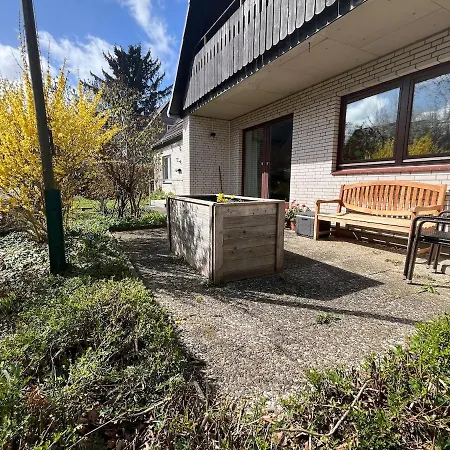 Ruhepol Im Gruenen Mit Wohnwintergarten Lägenhet Fleckeby